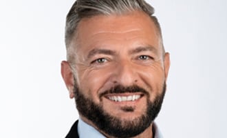 Giovanni Valentino Teamleiter Contact Center Services TELAG
